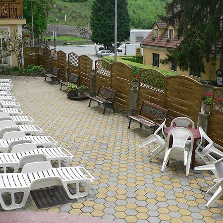 Lazensky Lecebny Dum Praha Hotel Luhačovice Buitenkant foto