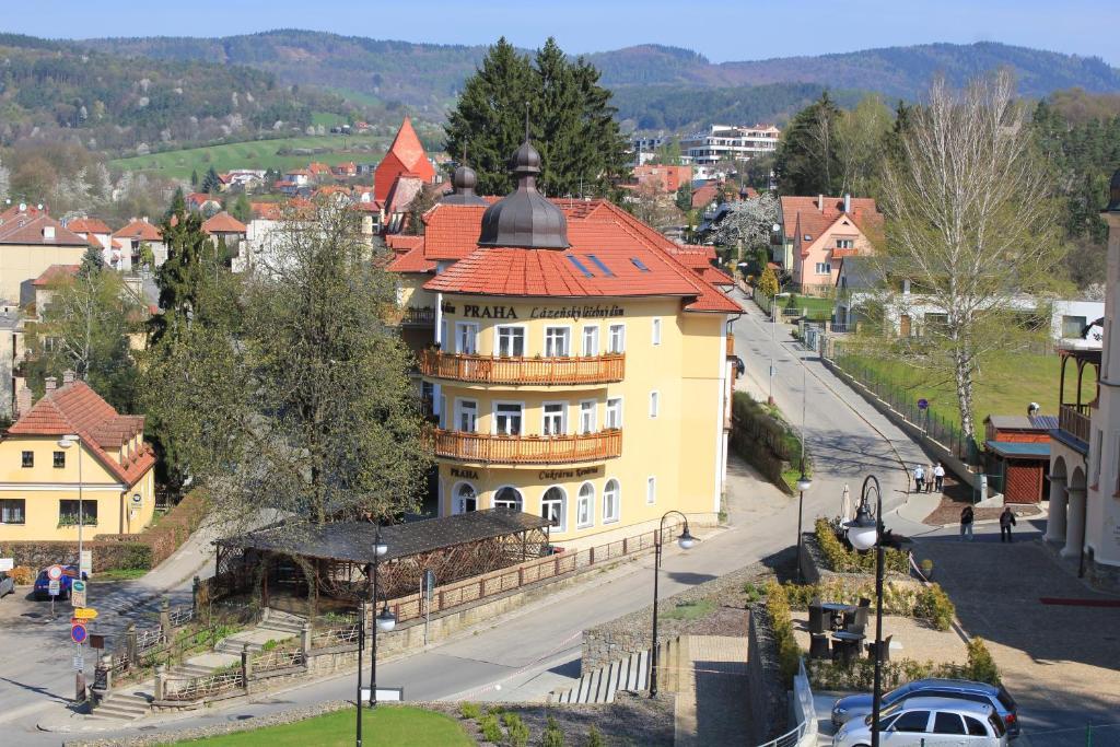Lazensky Lecebny Dum Praha Hotel Luhačovice Buitenkant foto